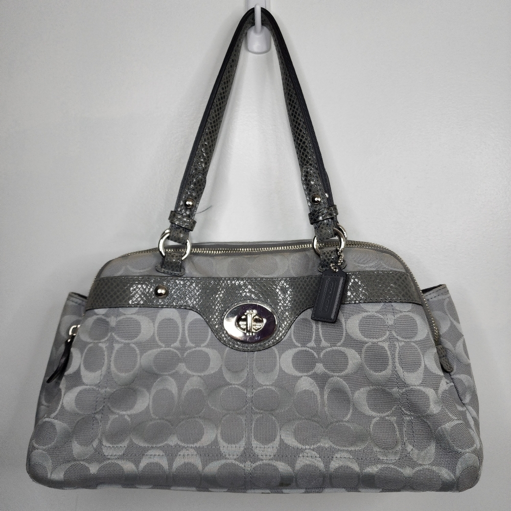 COACH Signature Penelope Shoulder Bag. - Picture 16 of 16